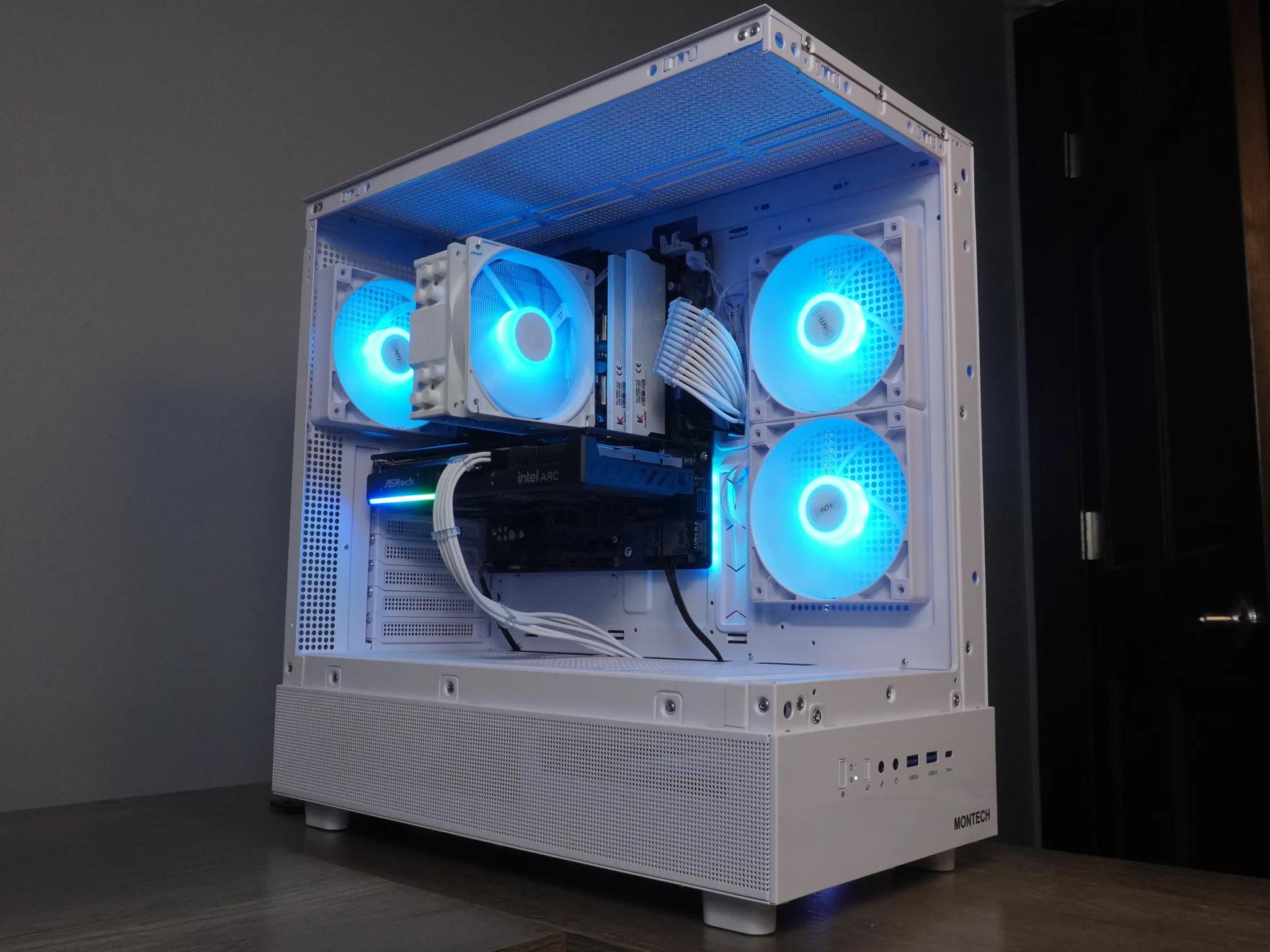 🤍AESTHETIC🤍 INTEL 1440P 💙ARC B570 10GB💙 💙i5 12400f💙 32GB RAM, 1TB NVME, WIFI, WINDOWS ACTIVATED