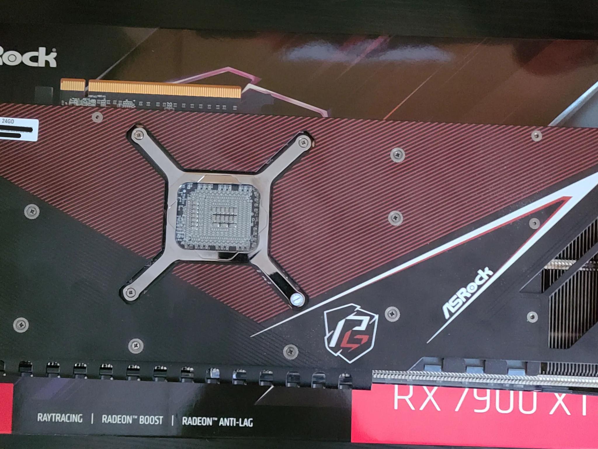 ASRock Phantom Gaming Radeon RX 7900 XTX