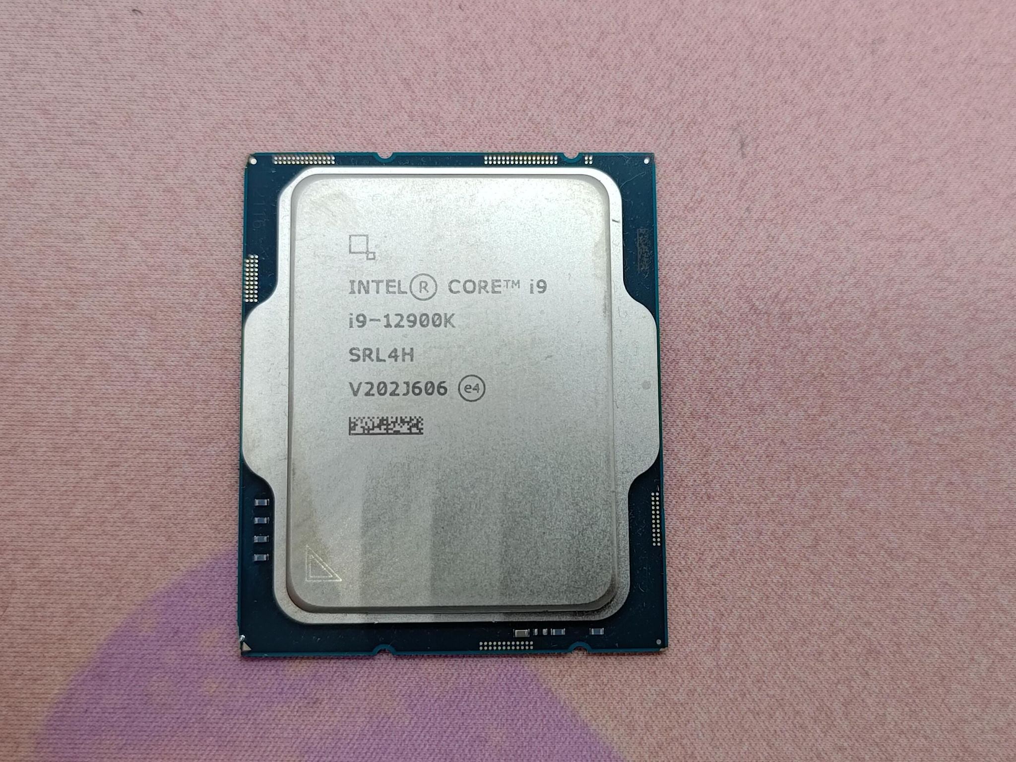 Intel Core i9-12900k