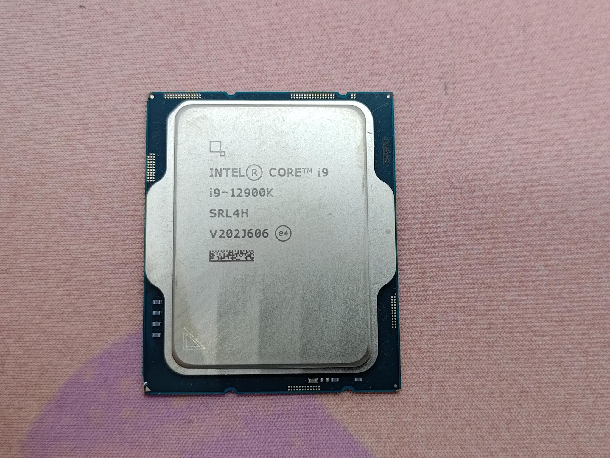 Intel Core i9-12900k