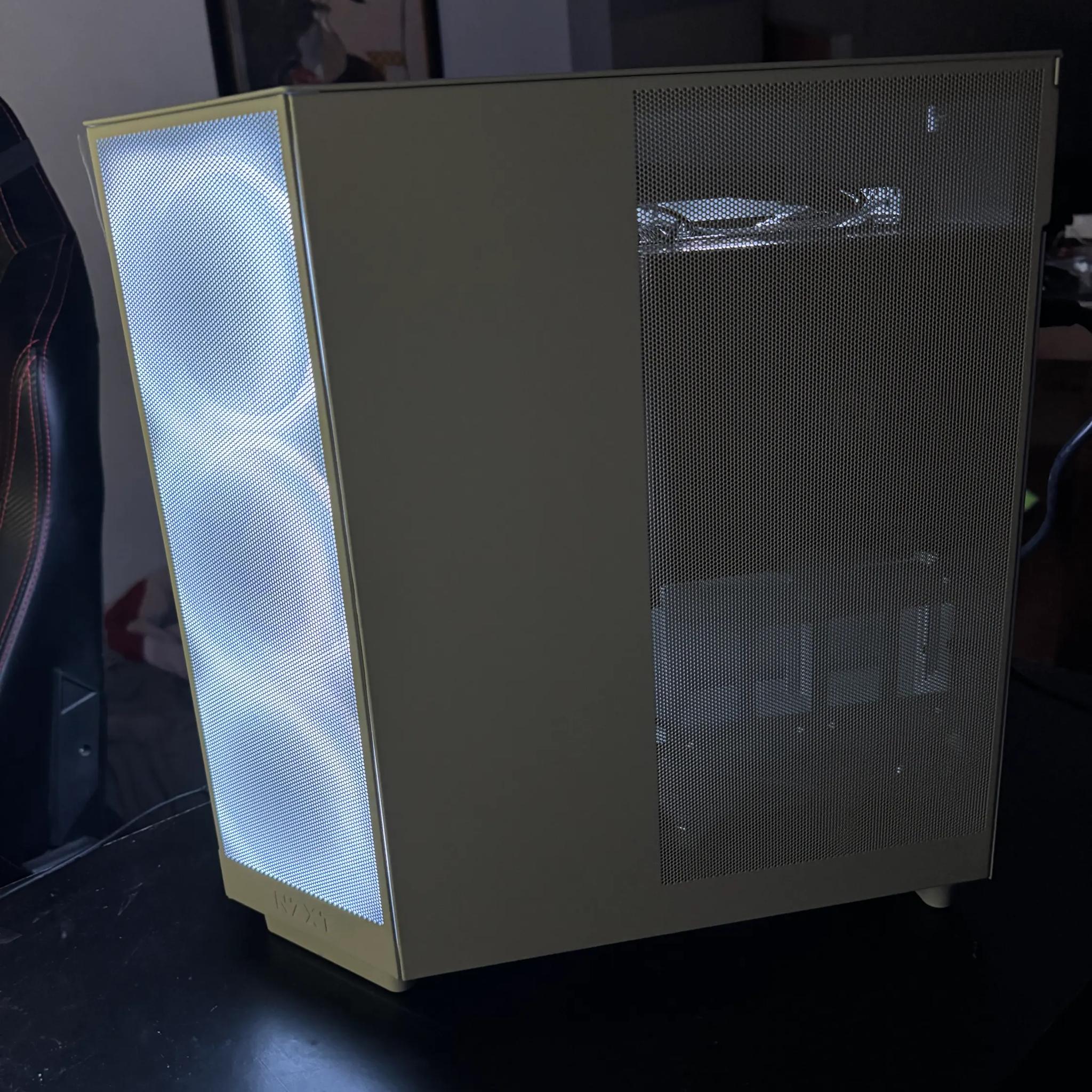 RTX 5060 + RYZEN 5 7600 + 32 GB (Ghost)