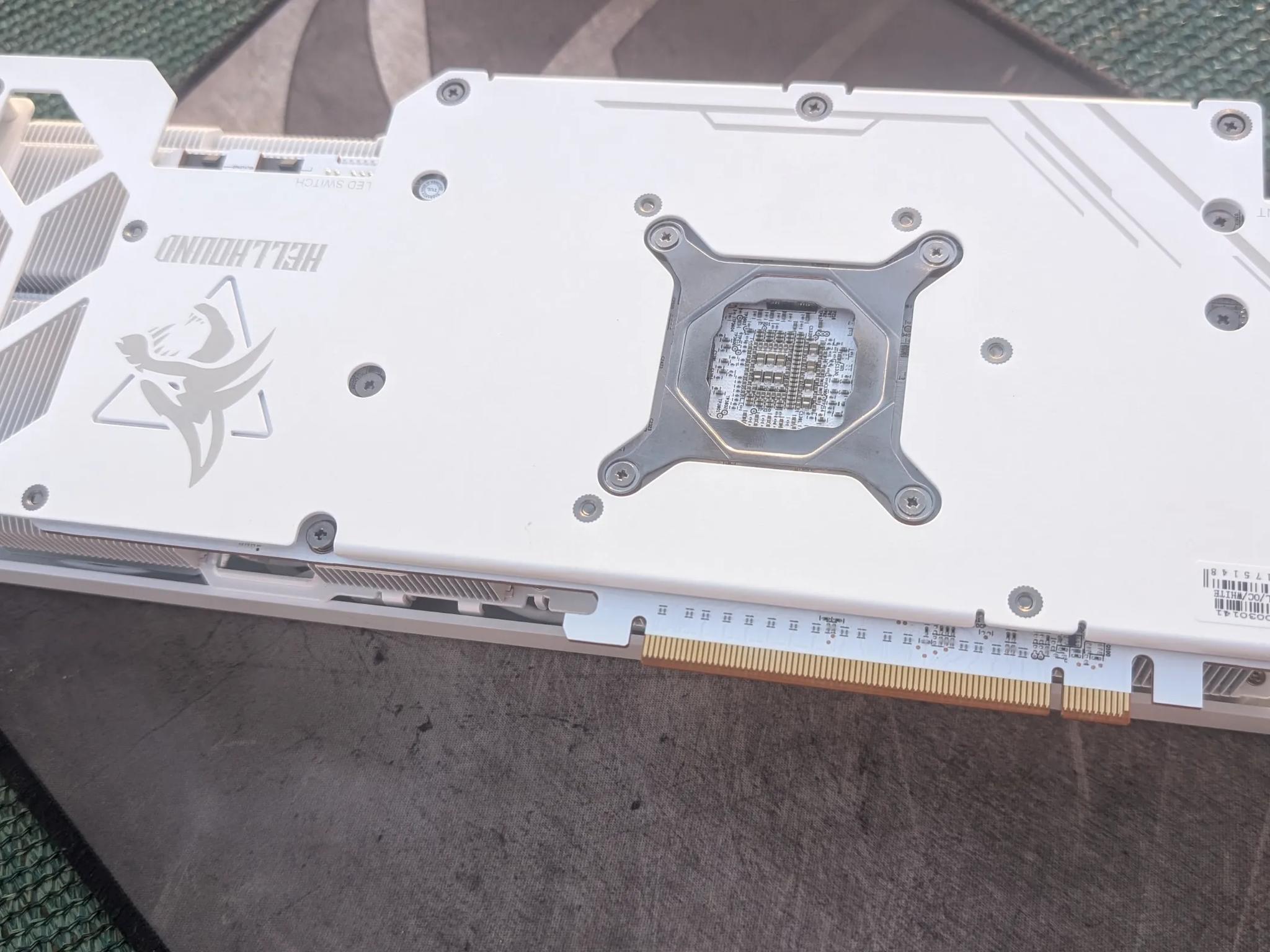 7800XT Spectral White - Never Used to Game or Anything