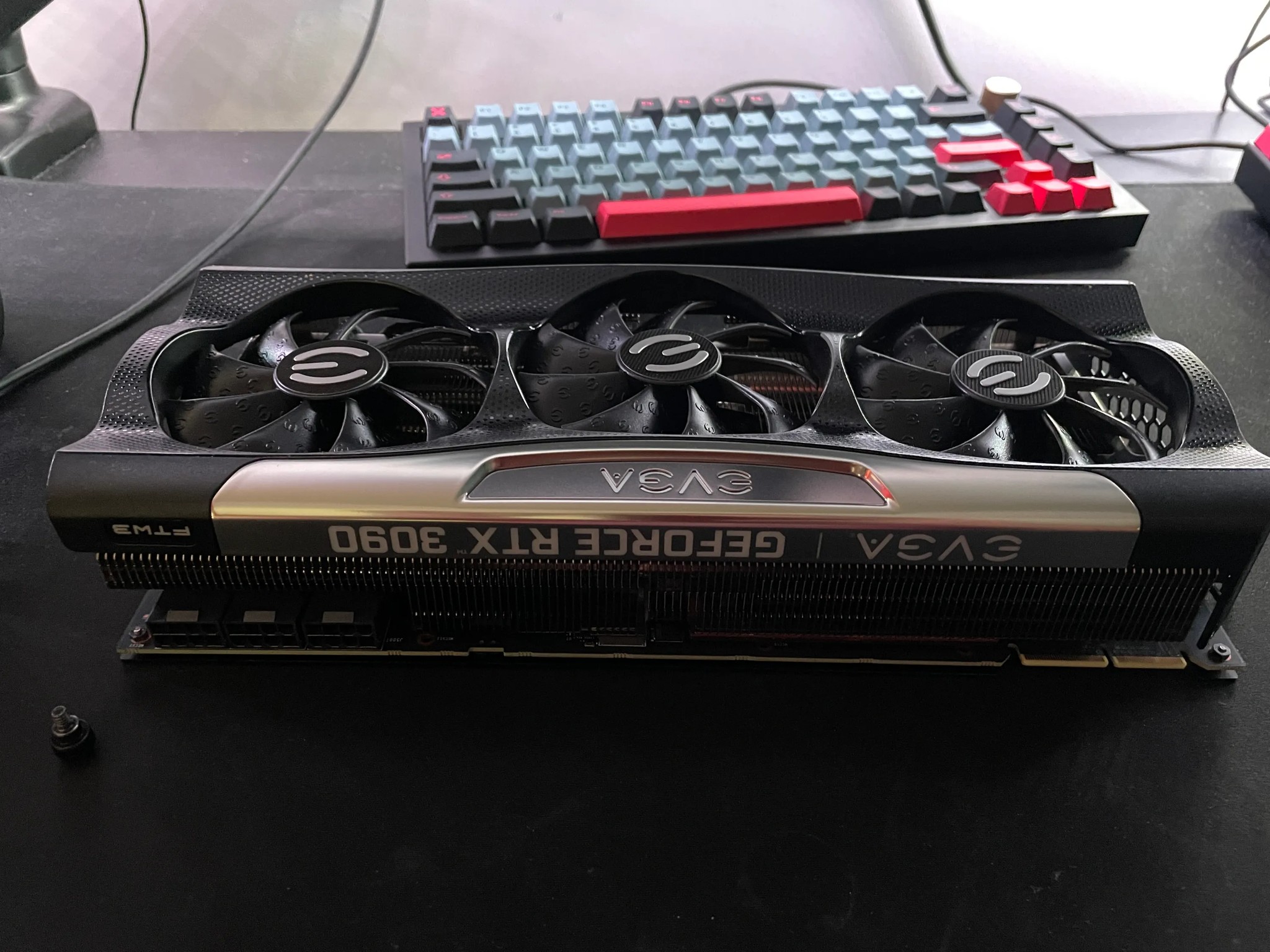 EVGA GeForce RTX 3090 FTW3 ULTRA GAMING 24GB GDDR6X Graphics Card