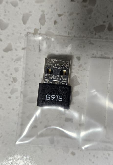 Logitech G915 LIGHTSPEED Wireless RGB Gaming Keyboard GL Clicky Switches - USED