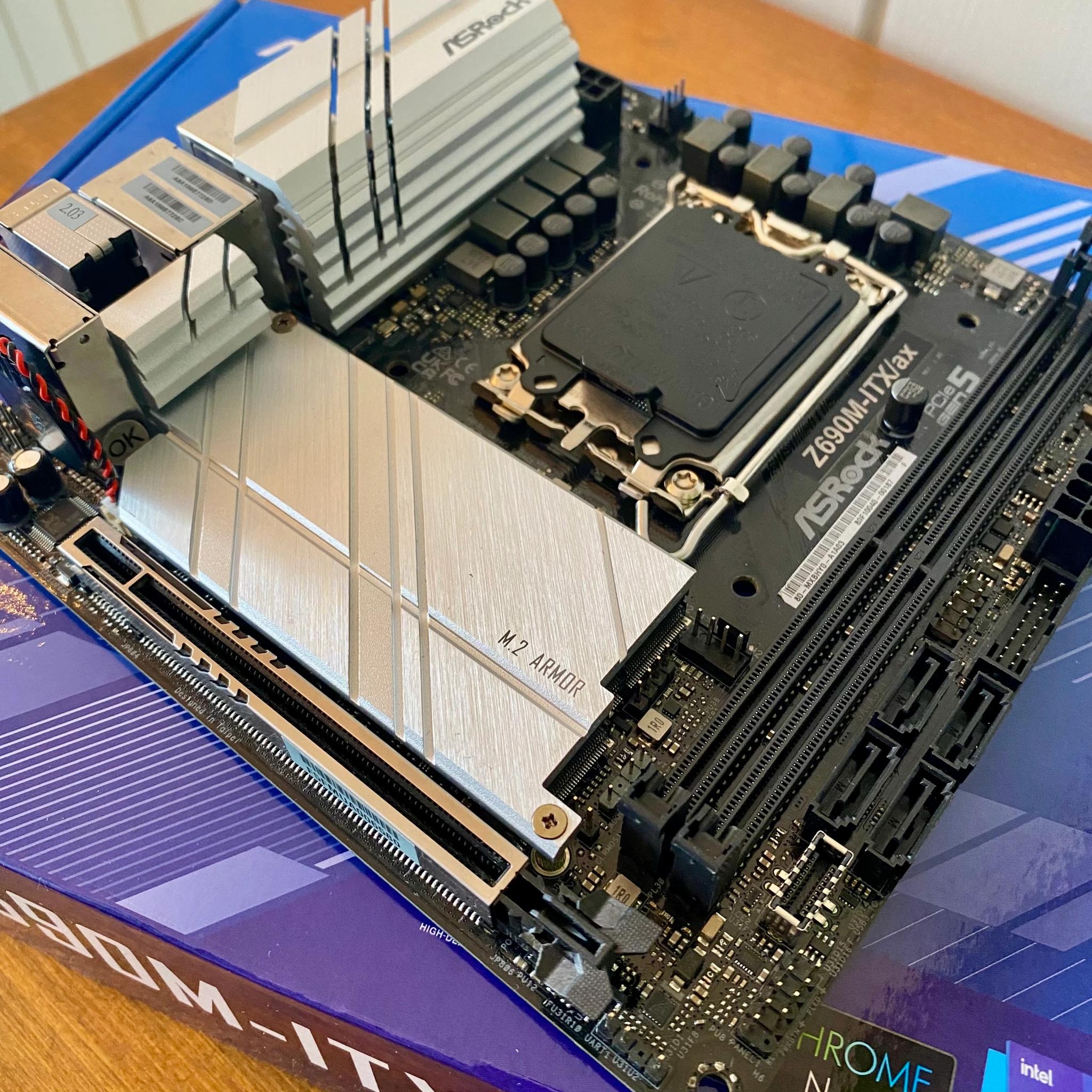 ASRock Z690M-ITX/AX Intel Socket 1700