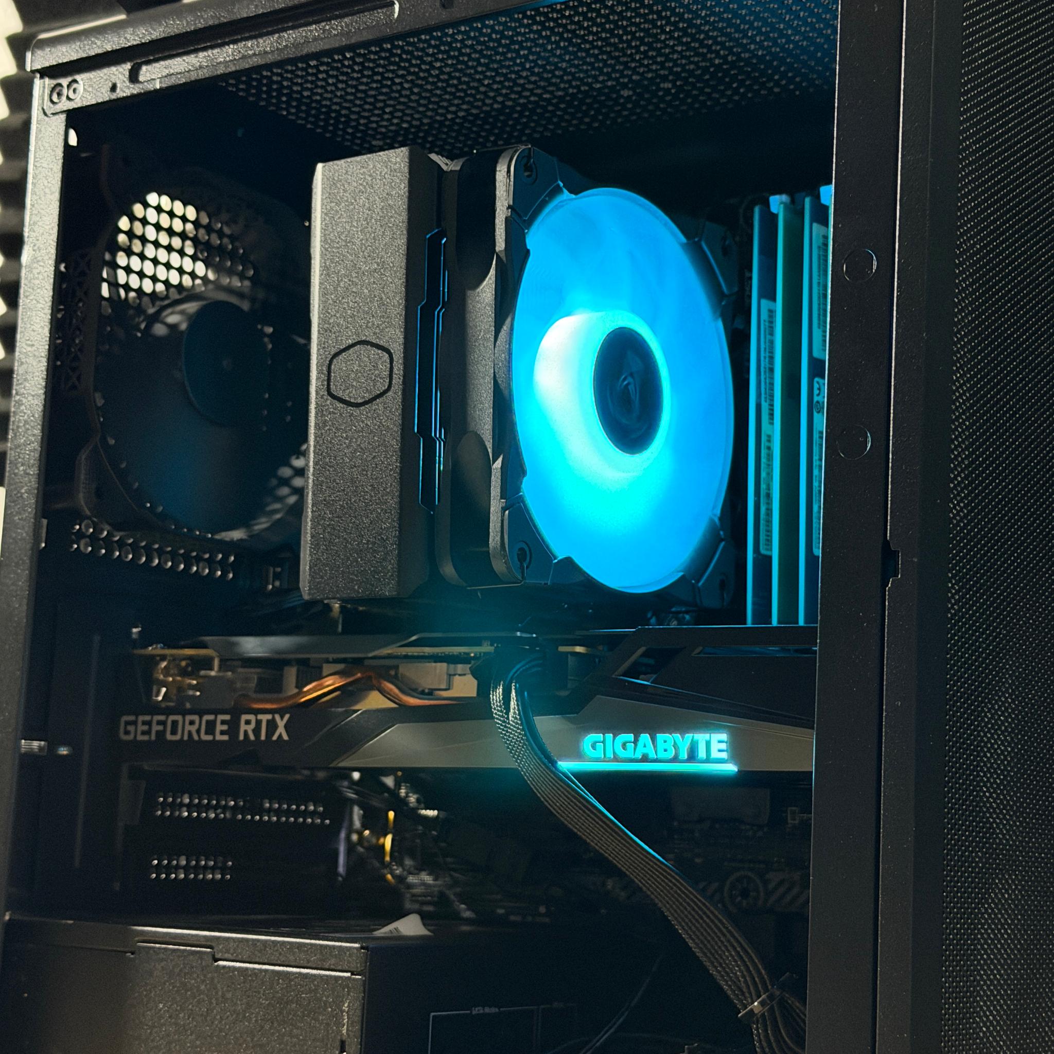 🔥 RTX 3050 8GB | i5 8400 | 16GB DDR4 | 240GB SSD + 1TB HDD