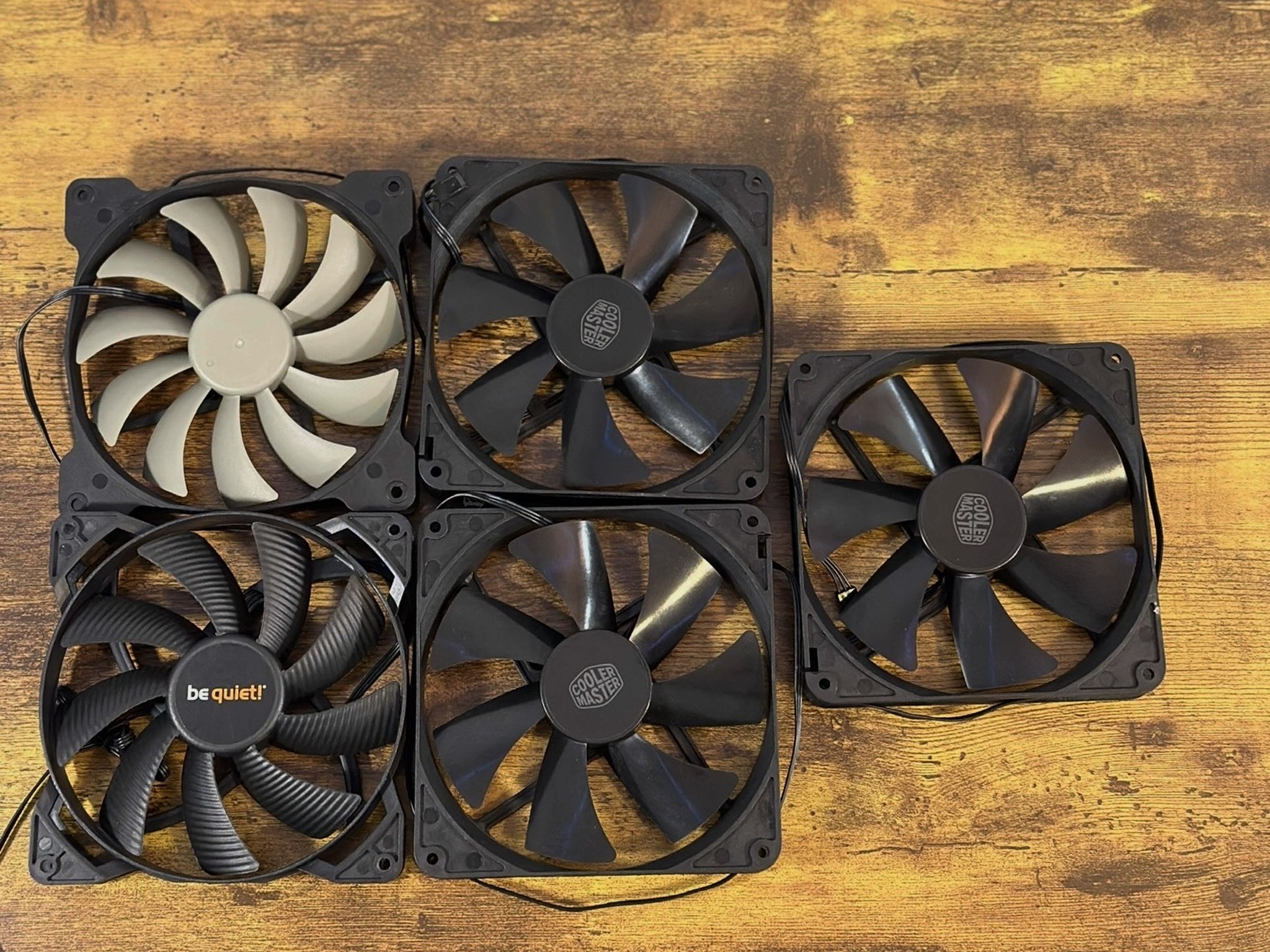 (BUNDLE) 5x Assorted 140mm PC Case Fans