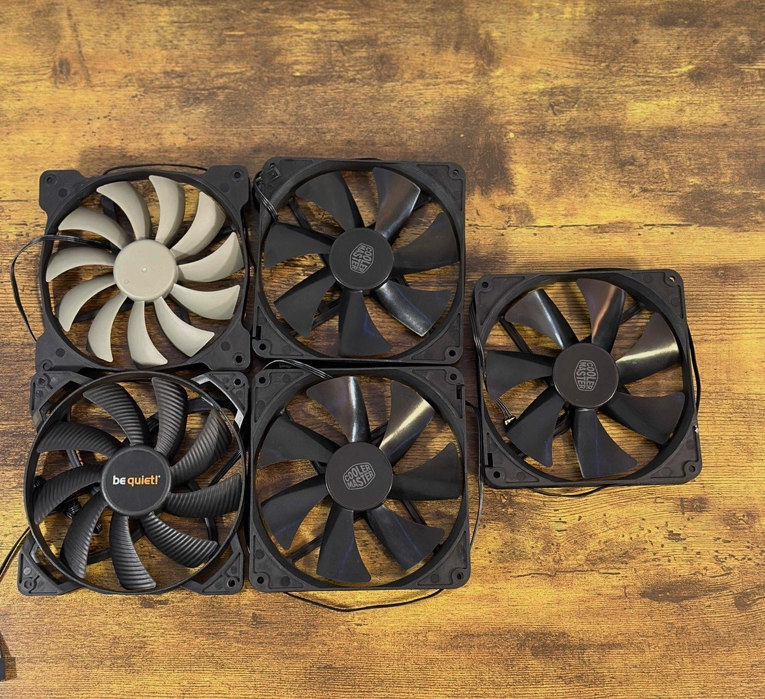 (BUNDLE) 5x Assorted 140mm PC Case Fans