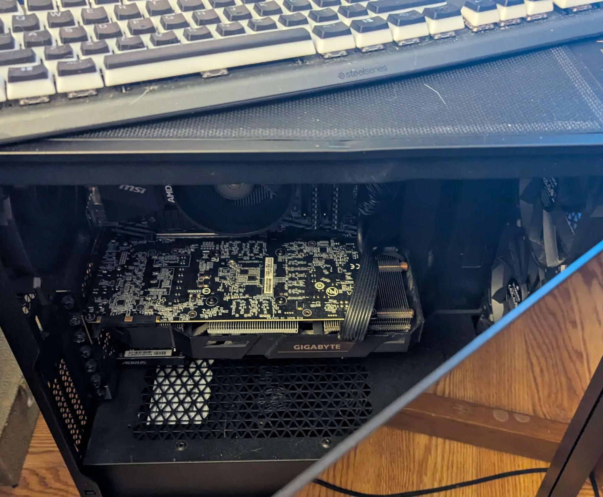 1700x 1070 gaming pc -ready to play & free from bloatware