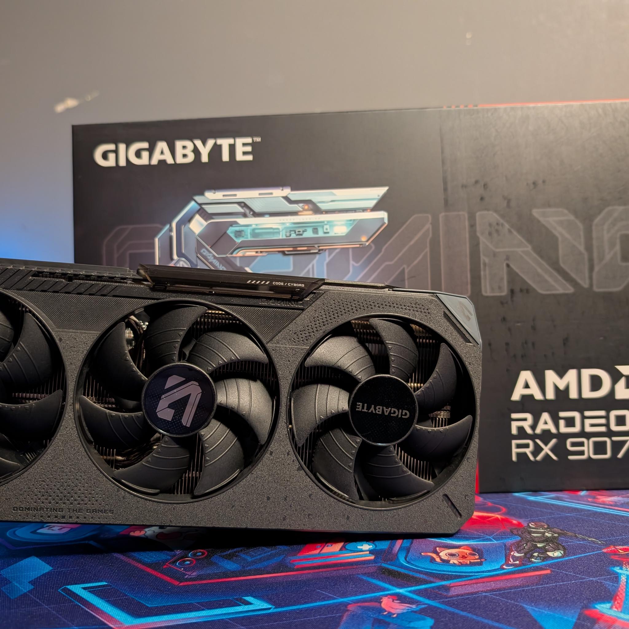 GIGABYTE RX 9070 XT GAMING OC 16G