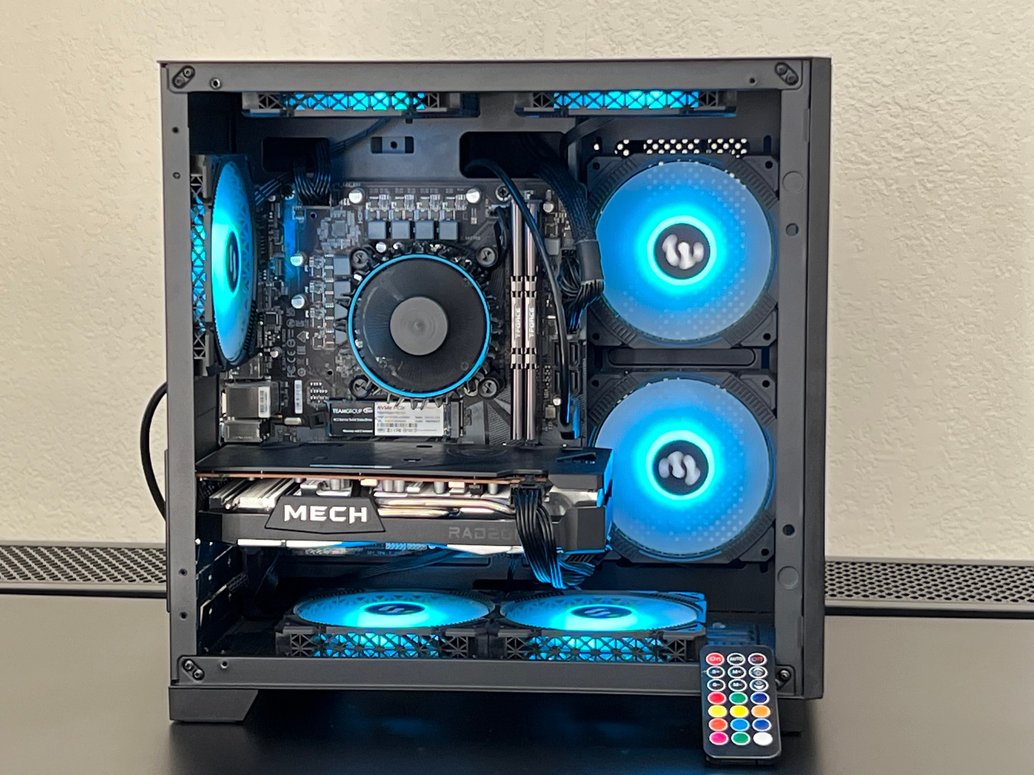 Gaming PC w/ MSI RX 6600 MECH, i3-12100F, 16GB DDR4, 1TB SSD, Windows 11