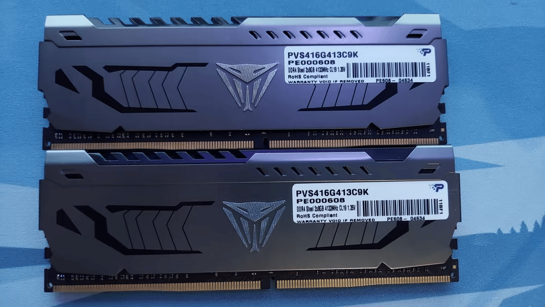 16 GB (2x8GB) DDR4-4133MHZ RAM - Patriot Viper Steel High Performance