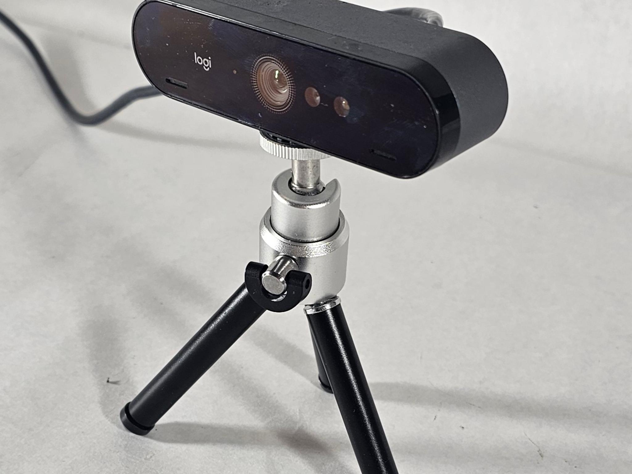 Logitech Logi Webcam with Tripod USB-C
