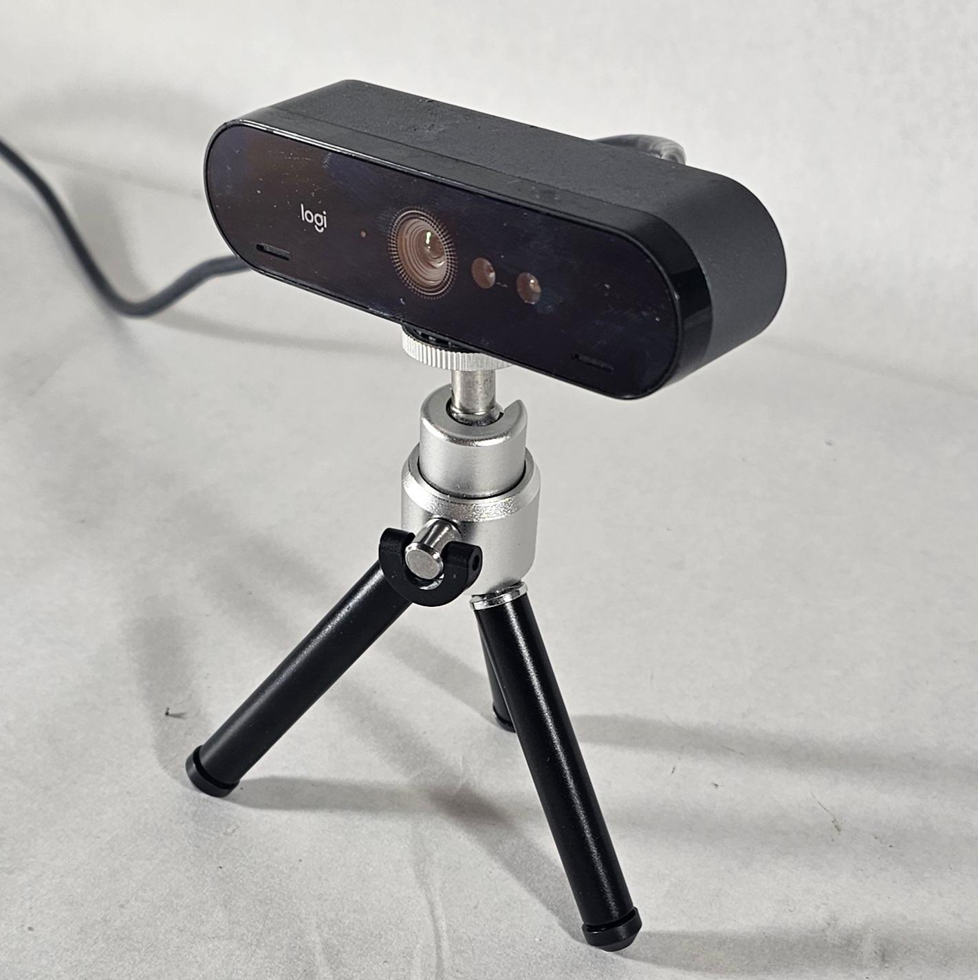 Logitech Logi Webcam with Tripod USB-C