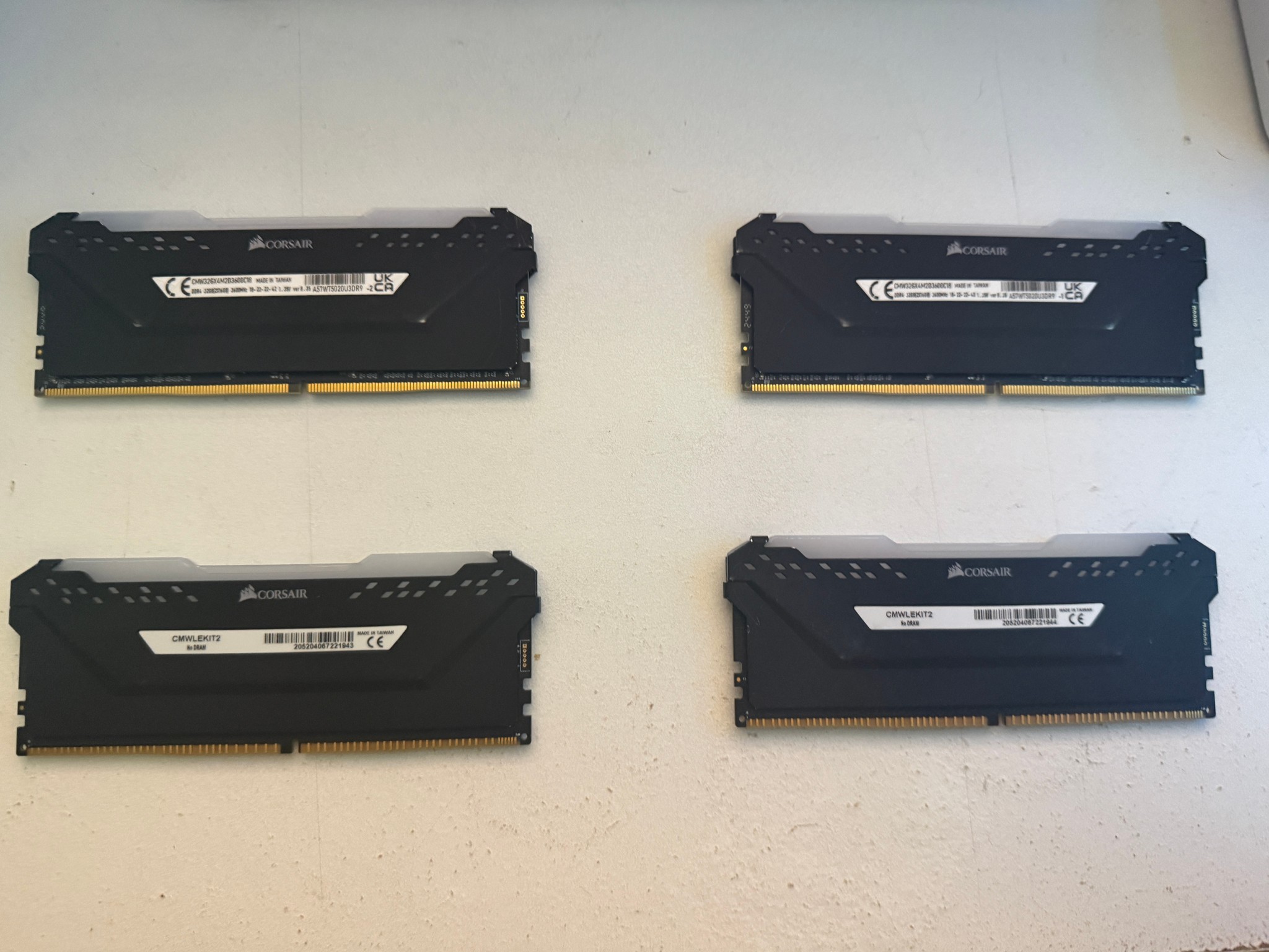 Corsair Vengeance pro 32GB and Lighting Sticks