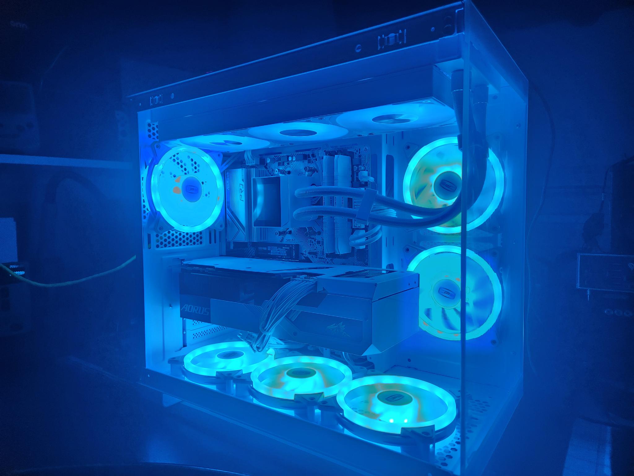 ALL WHITE Ryzen 9/ RTX GAMING and STREAMING PC WITH CUSTOM WHITE RTX 3080!