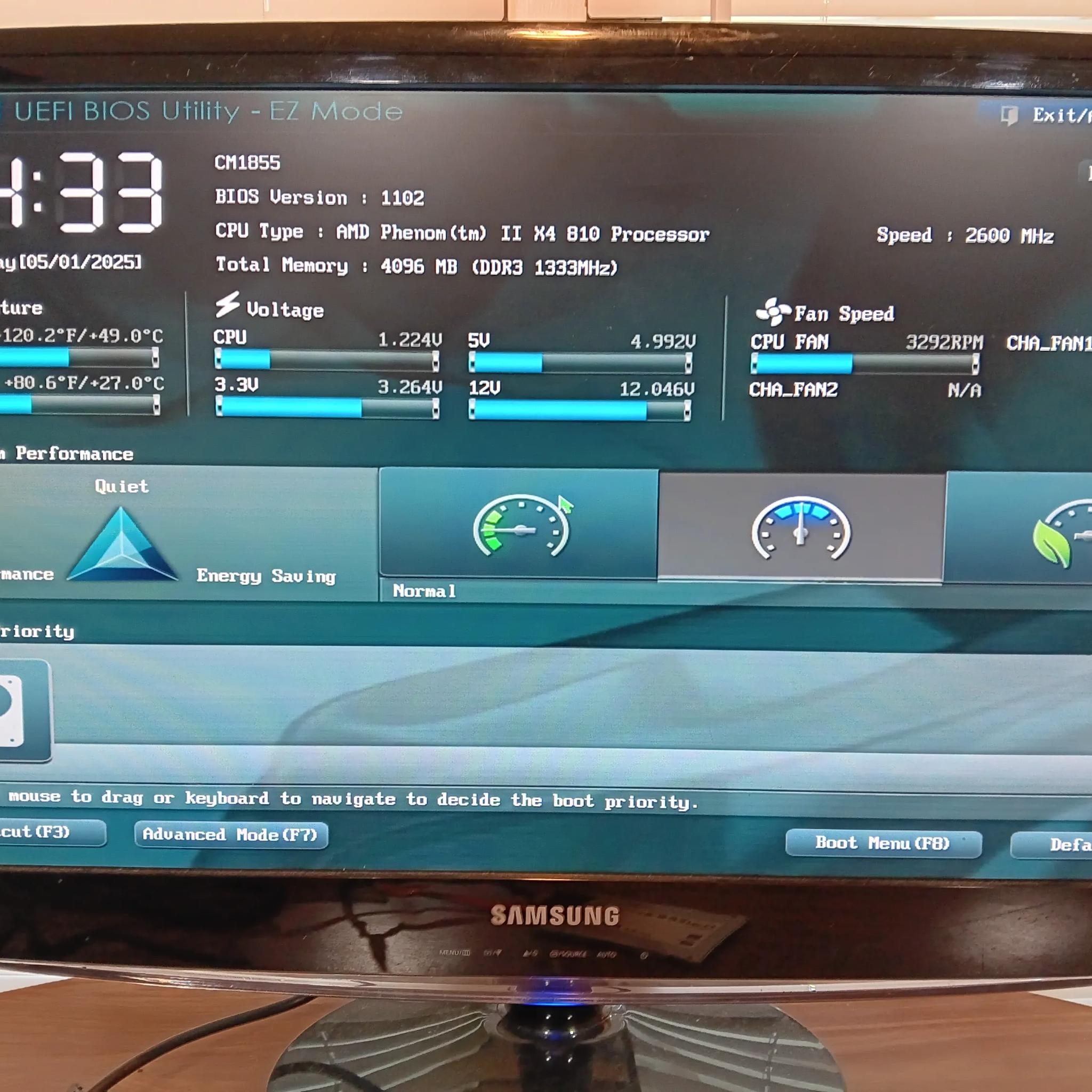ASUS M5A97 EVO MB Phenom II X4 810 CPU
