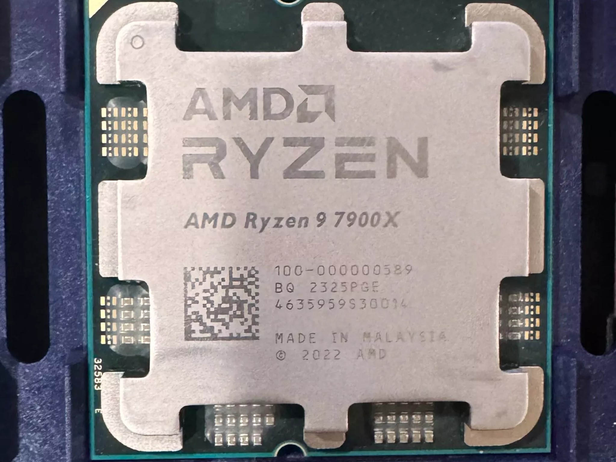 AMD Ryzen 9 7900x Processor (5.6 GHz, 12 Cores, LGA 1718/Socket AM5) Tray