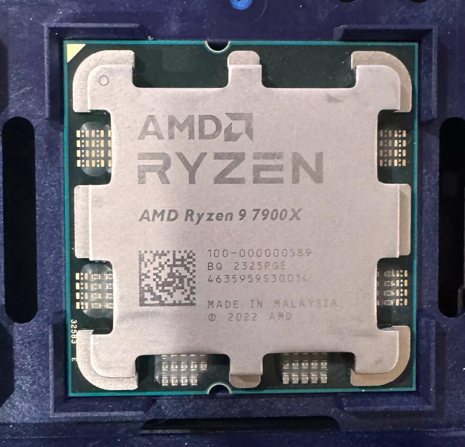 AMD Ryzen 9 7900x Processor (5.6 GHz, 12 Cores, LGA 1718/Socket AM5) Tray