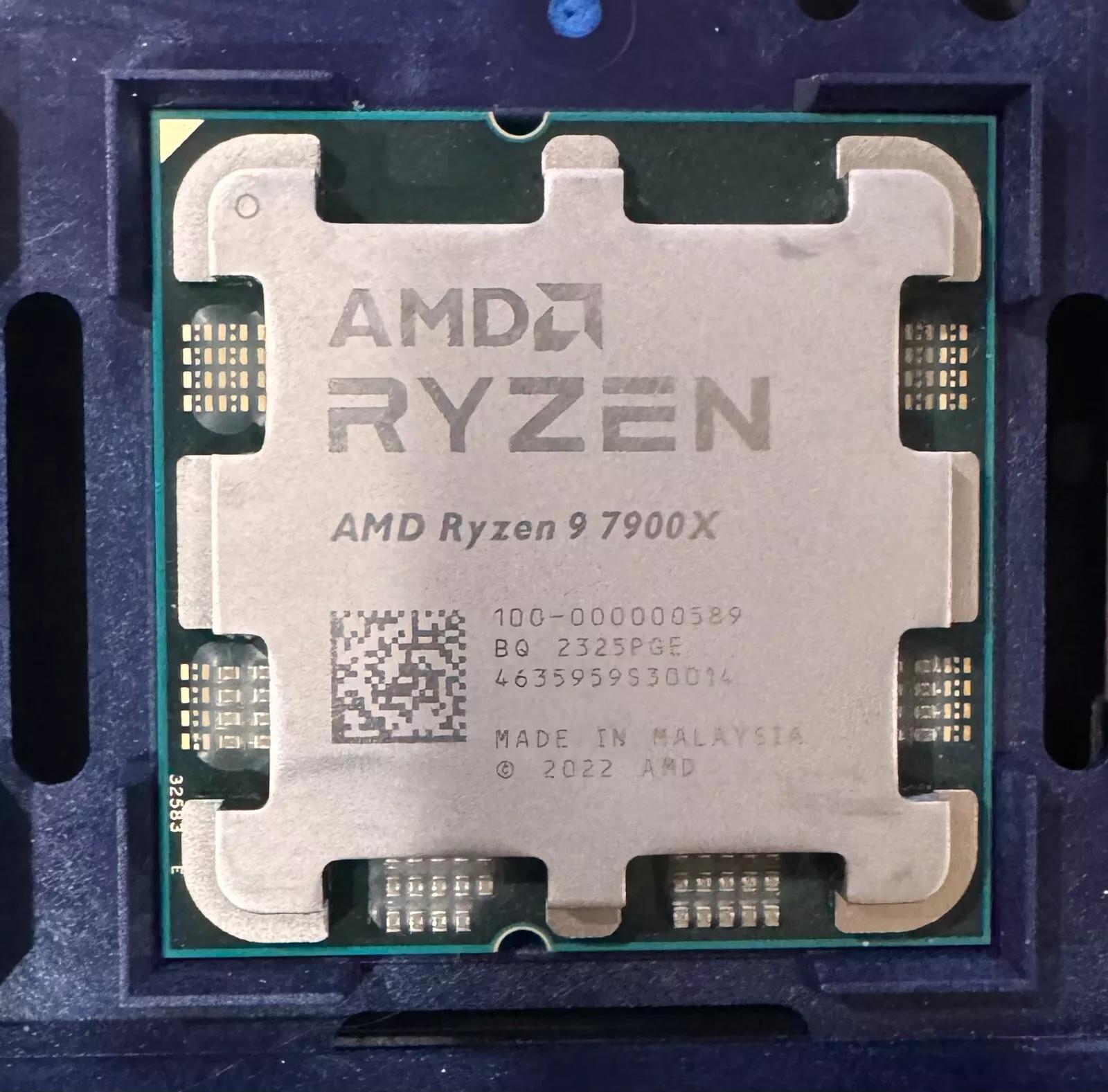 AMD Ryzen 9 7900x Processor (5.6 GHz, 12 Cores, LGA 1718/Socket AM5) Tray