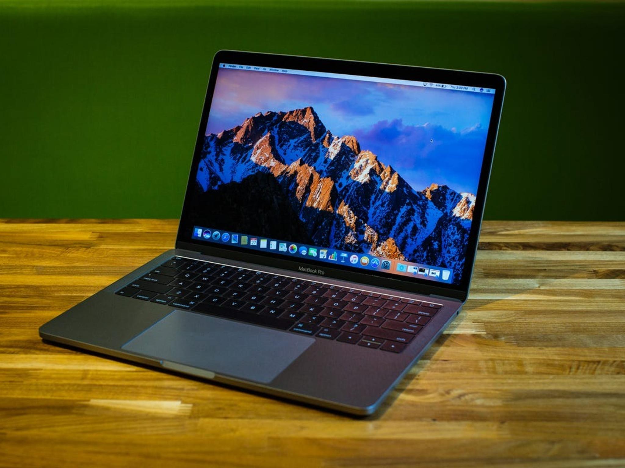 Apple Macbook Pro 13-inch 2017 (Dual-Core i5, 16GB RAM, 256GB SSD, Two Thunderbolt 3 Ports)