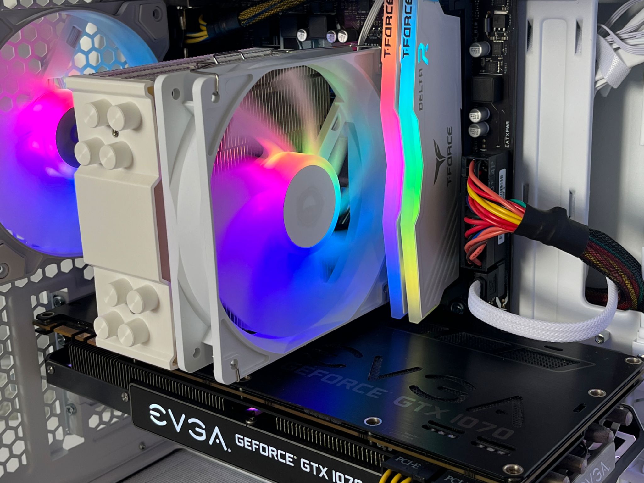 GTX 1070 8GB, Ryzen 5 2600X, 16GB RAM | White RGB Gaming Computer/PC