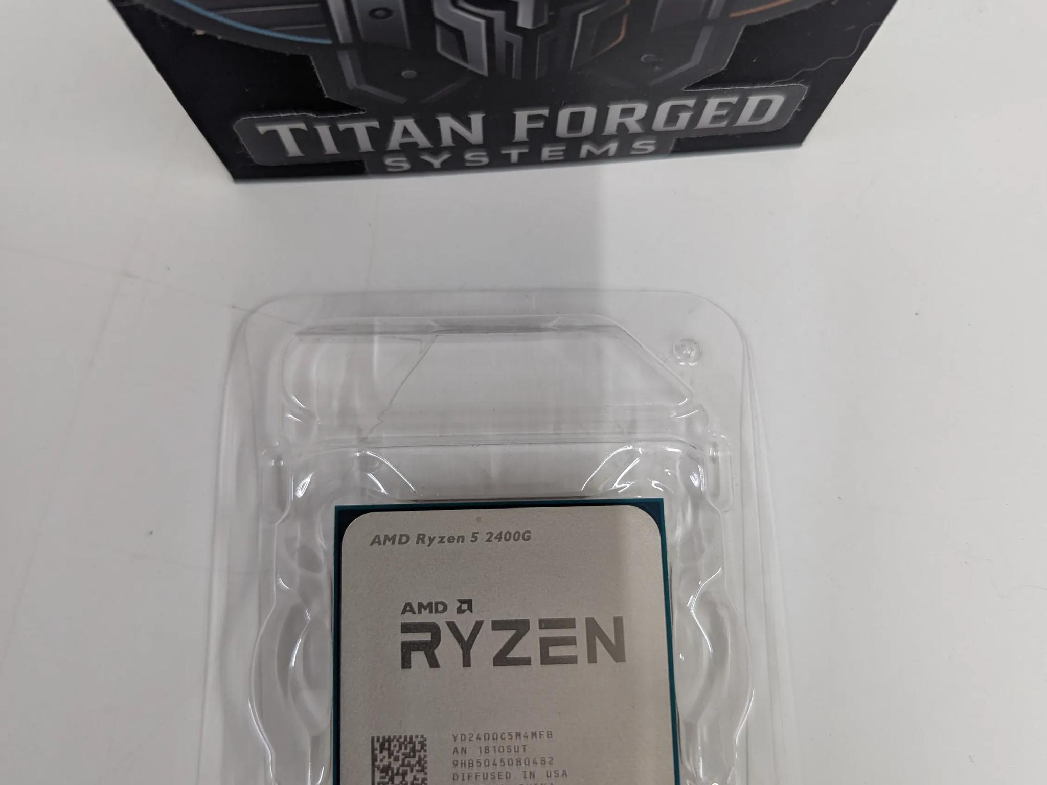 🔹 AMD Ryzen 5 2400G | 4 Cores / 8 Threads | Vega 11 Graphics