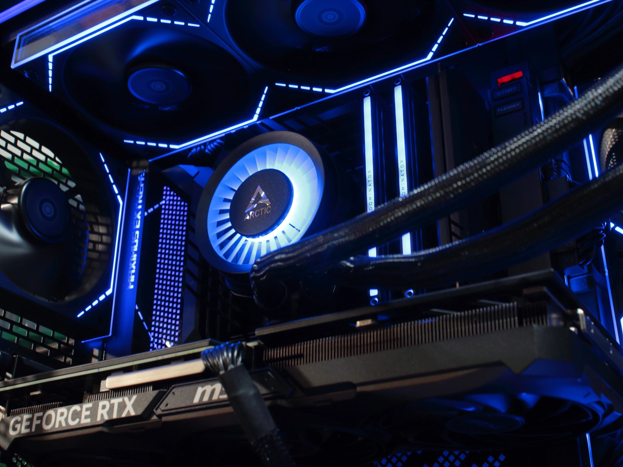 4070TiS | 13900K | 64GB DDR5 | 2TB NVME