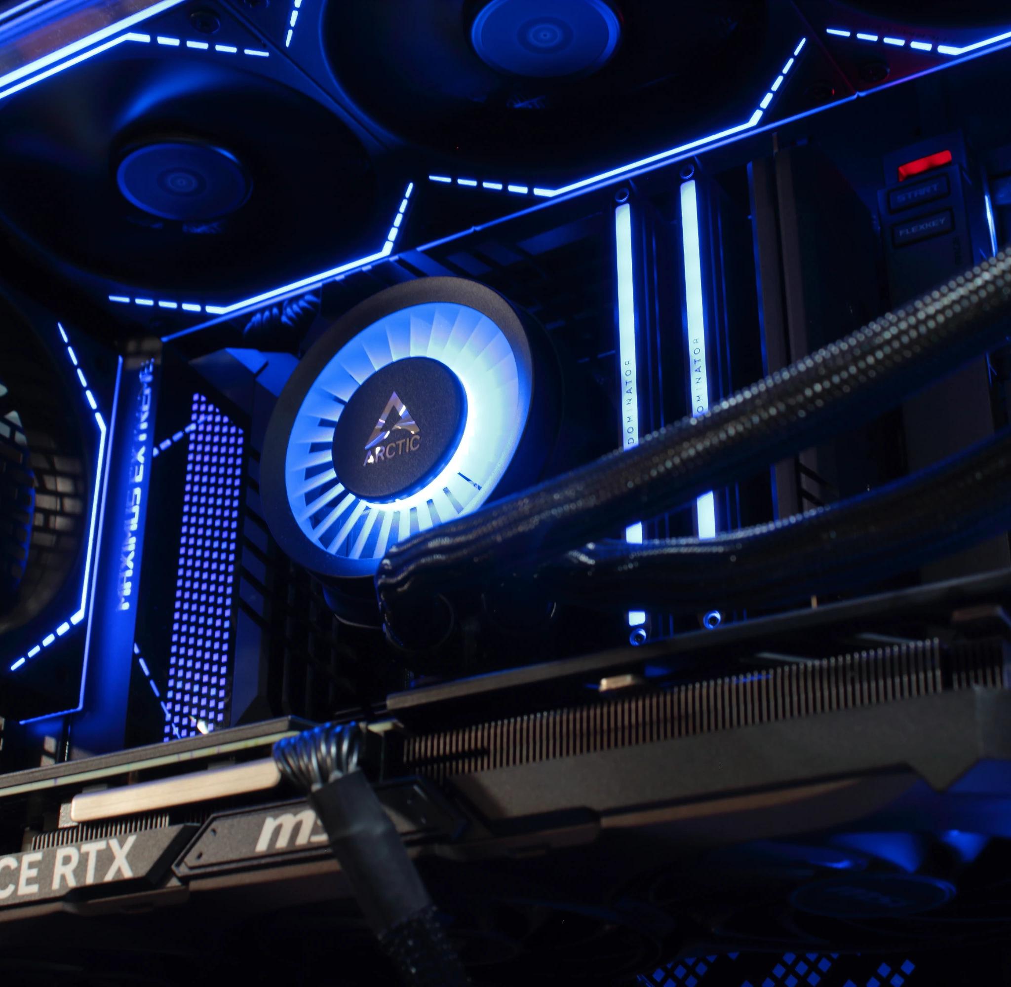 4070TiS | 13900K | 64GB DDR5 | 2TB NVME