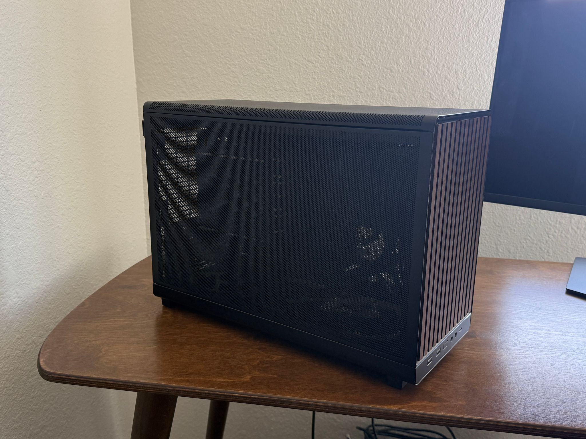 Radeon RX 9070 XT Custom Gaming PC - Ryzen 9 9950X3D, 32GB RAM, 2TB NVMe SSD