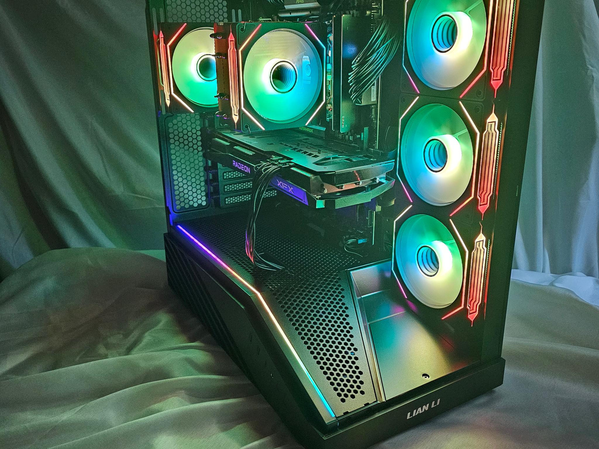 Échelon INVICTUS AM5 - Ryzen 5 7600X, 5060, 16GB DDR5 Dual Channel, 1TB NVME + 1TB HDD, WiFi7