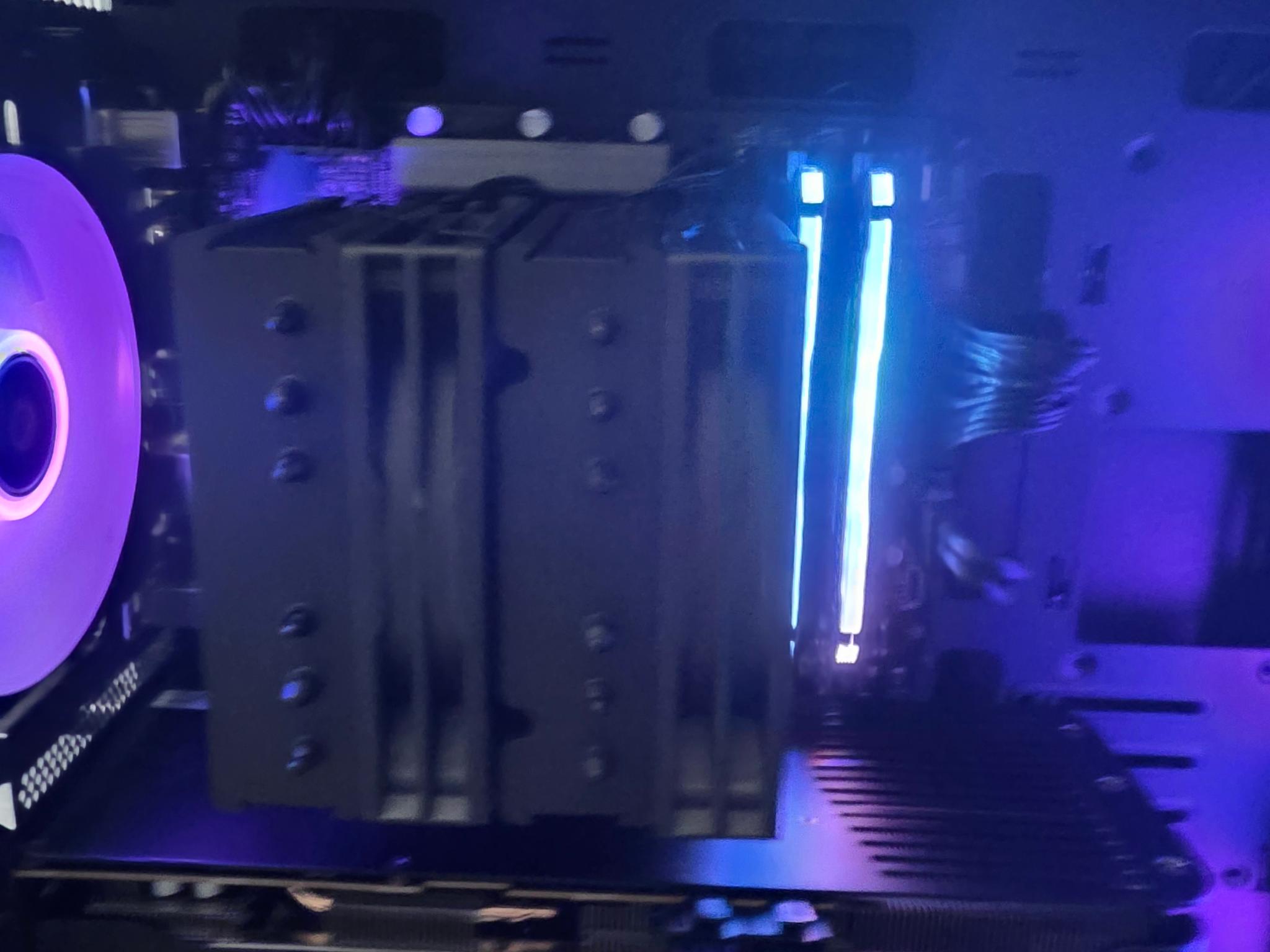 Gaming PC RX 9070 GRE-Intel Core I7-11700k-32GB DDR4 3600-1 TB NVME