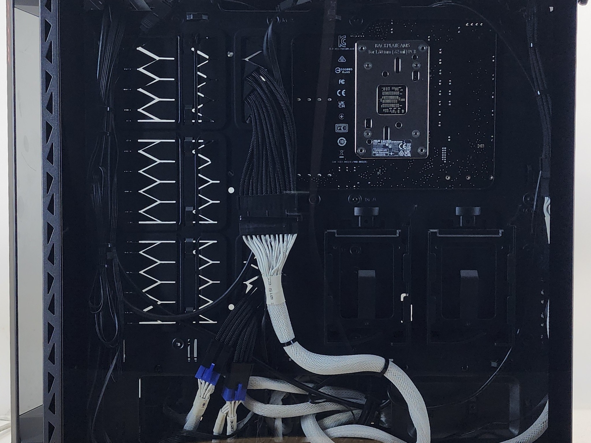 Gaming PC Ryzen 7 7700X 16GB RAM 1TB SSD RTX 2070 SUPER 8GB Windows 11 Computer