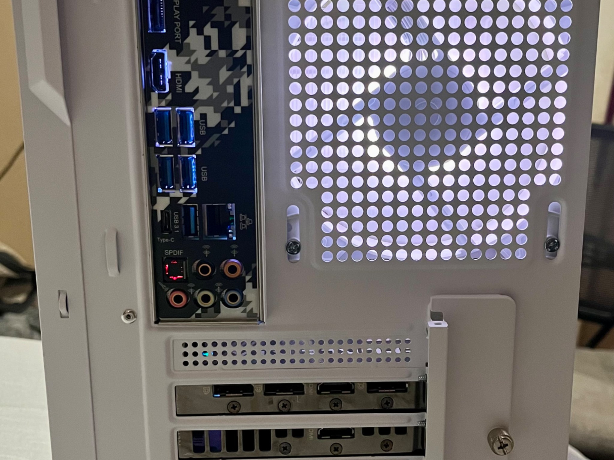 High End Gaming PC |RTX 3070 // Ryzen 5500 // 1TB NVME SSD|