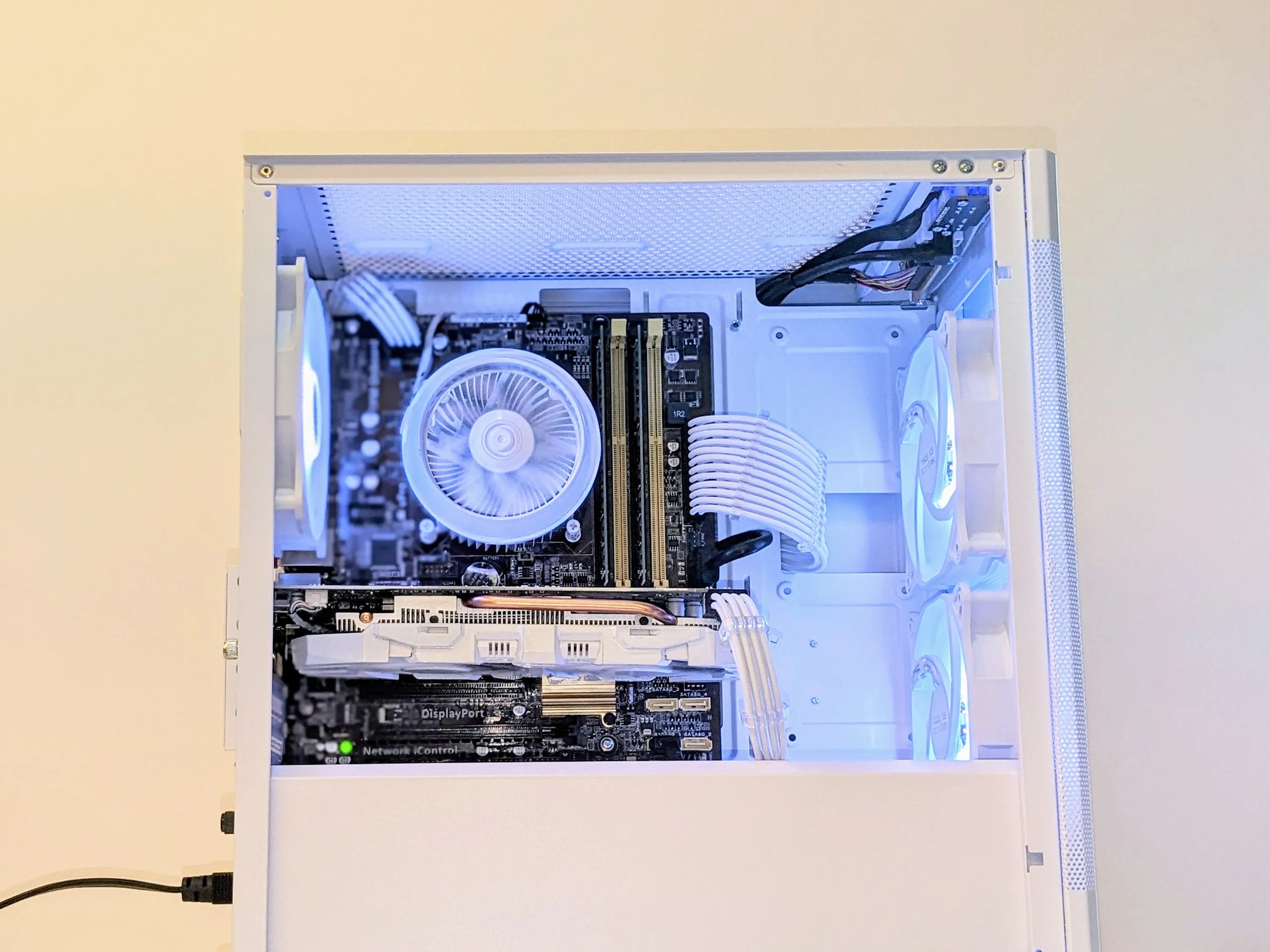 ⚪️👻GTX 1060⚪️ Core I7-Xeon ⚪️16GB RAM| 512GB SSD| Windows 11
