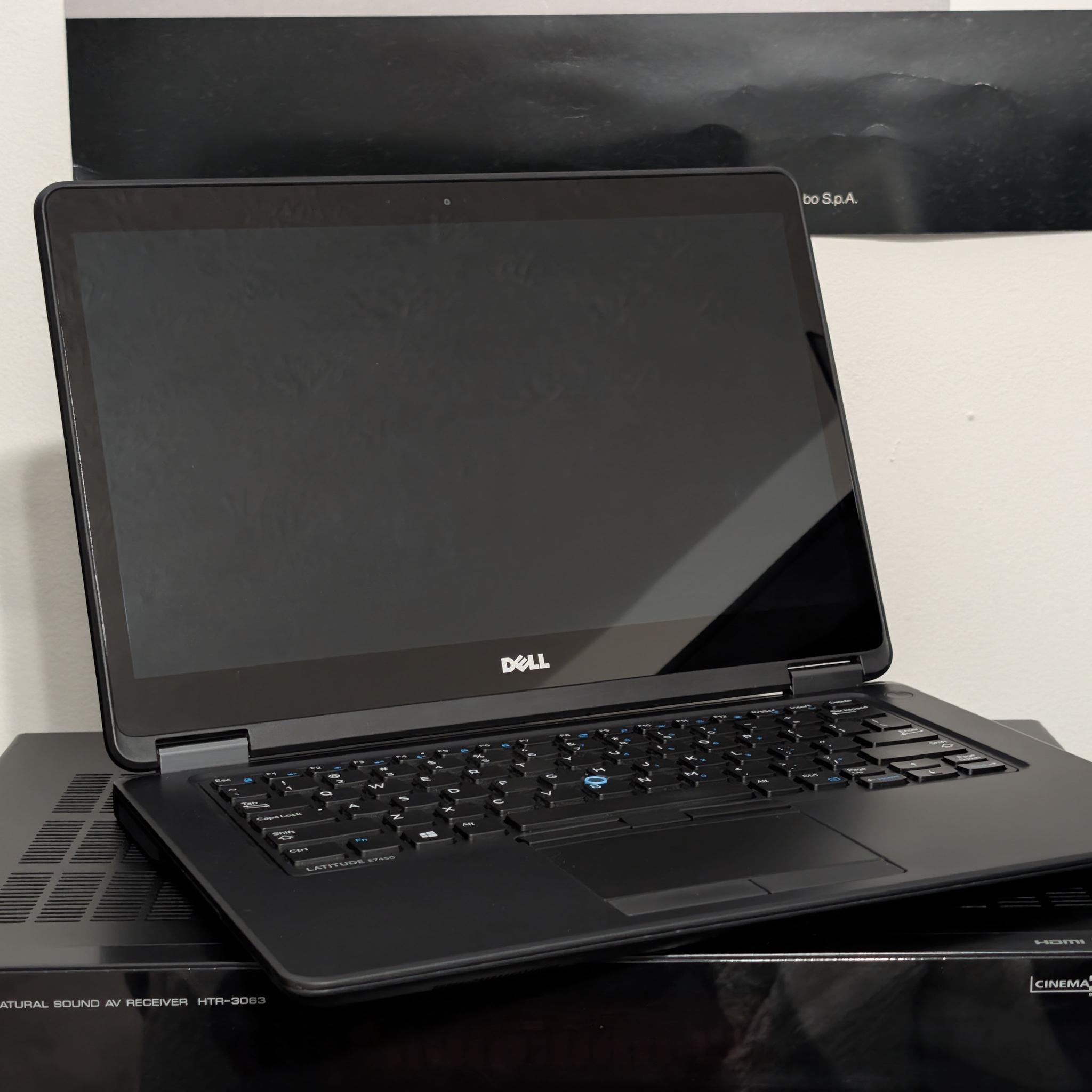 Dell Latitude 14" Touchscreen Laptop / Tablet | Core i7, 8GB, 240GB SSD | Excellent batt