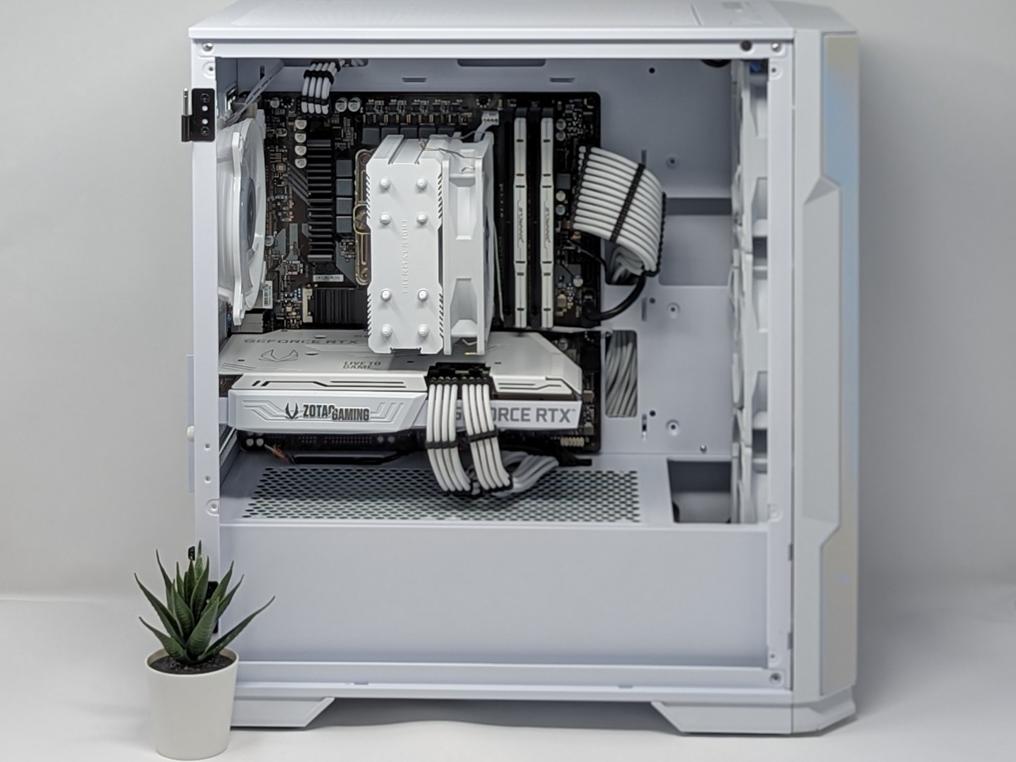 Glacier Legend | Nvidia RTX 3060 | Intel i3-13100f | 16gb RAM | MSI M461 1TB Gen 4 NVMe SSD