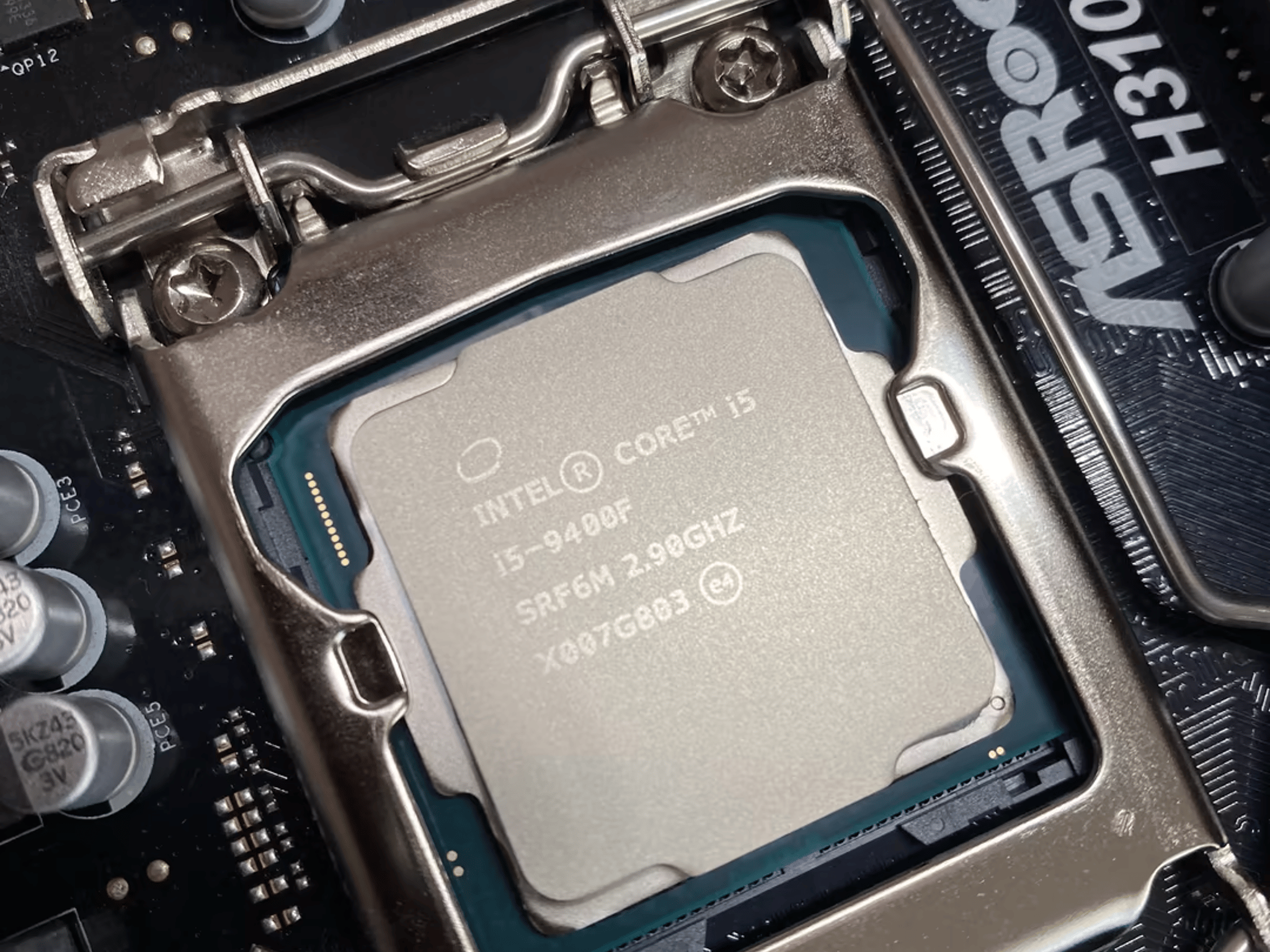 i5-9400F, ASRock H310CM-IB, 8GB 2666MHz RAM Combo