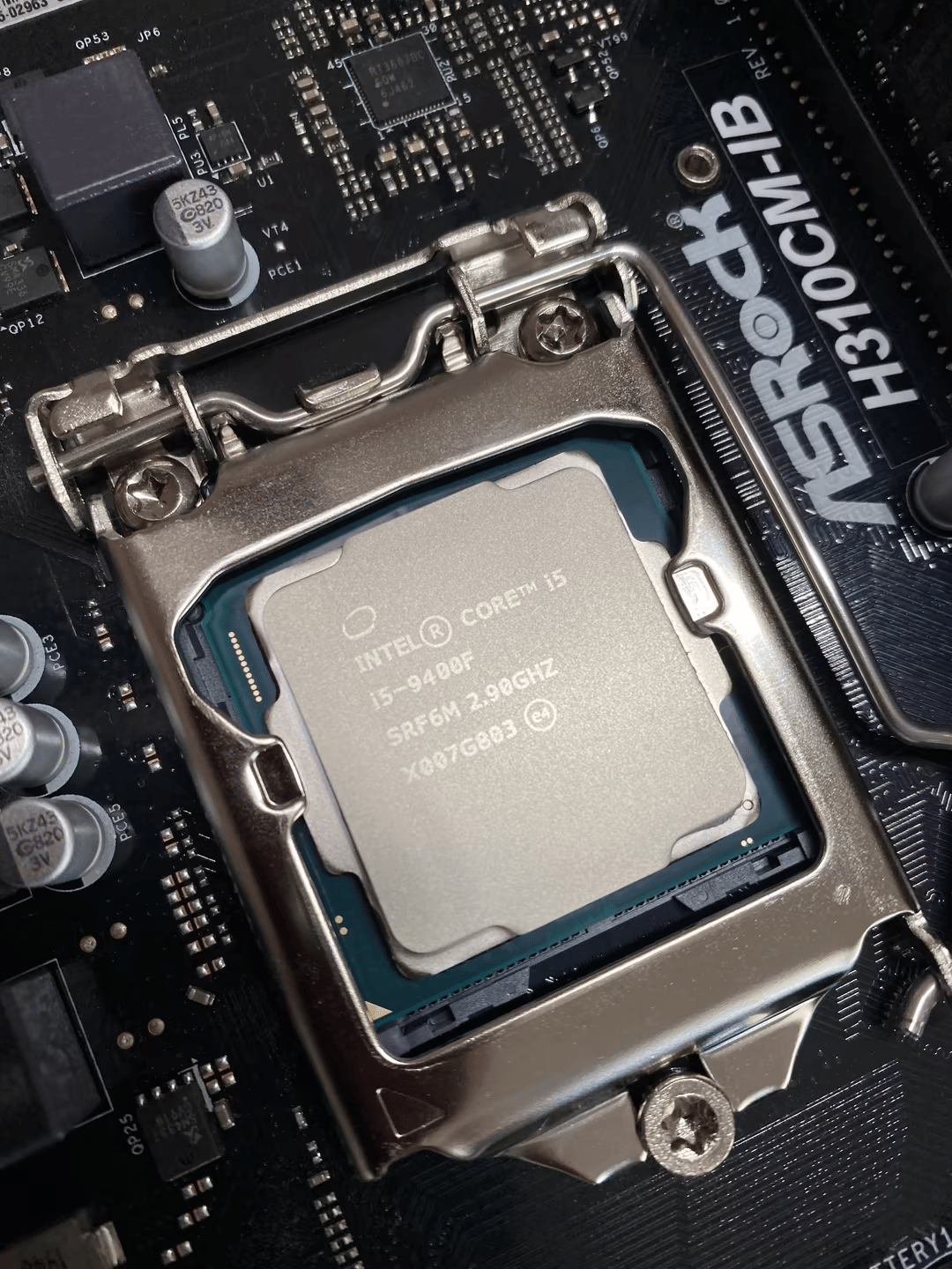 i5-9400F, ASRock H310CM-IB, 8GB 2666MHz RAM Combo