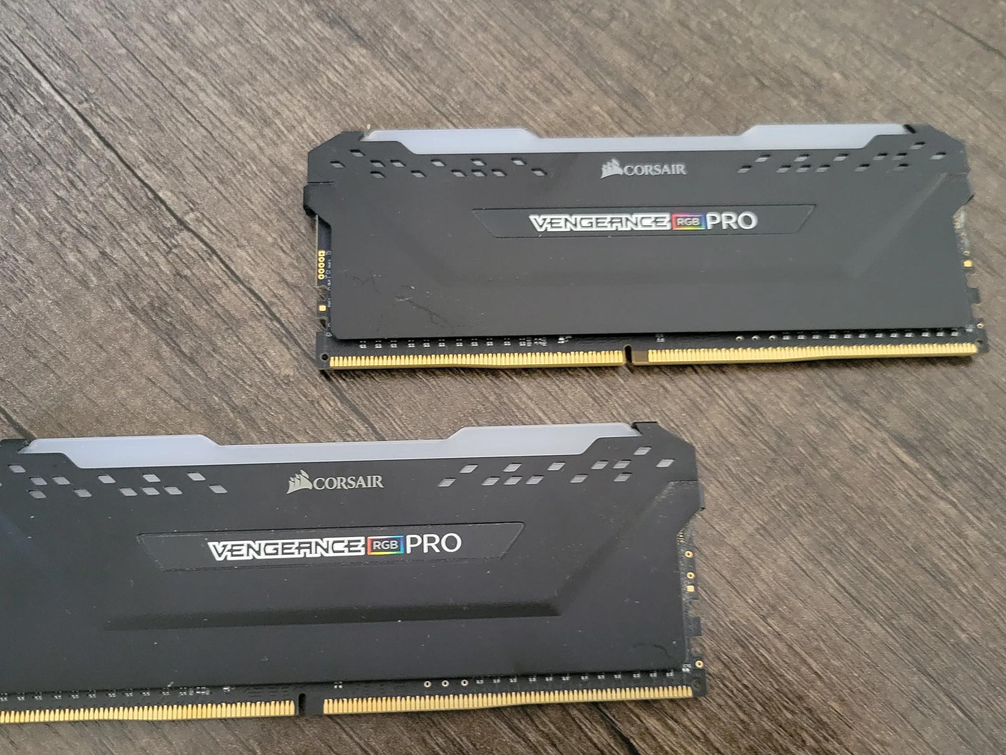Another Corsair vengeance RGB Pro 16GB (2 x 8GB) DDR4 3200 (PC4 25600) CAS latency 16, PC425600