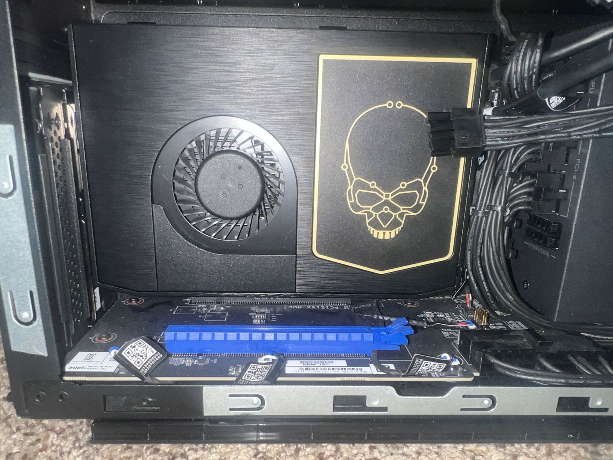 Intel nuc 12 extreme i7