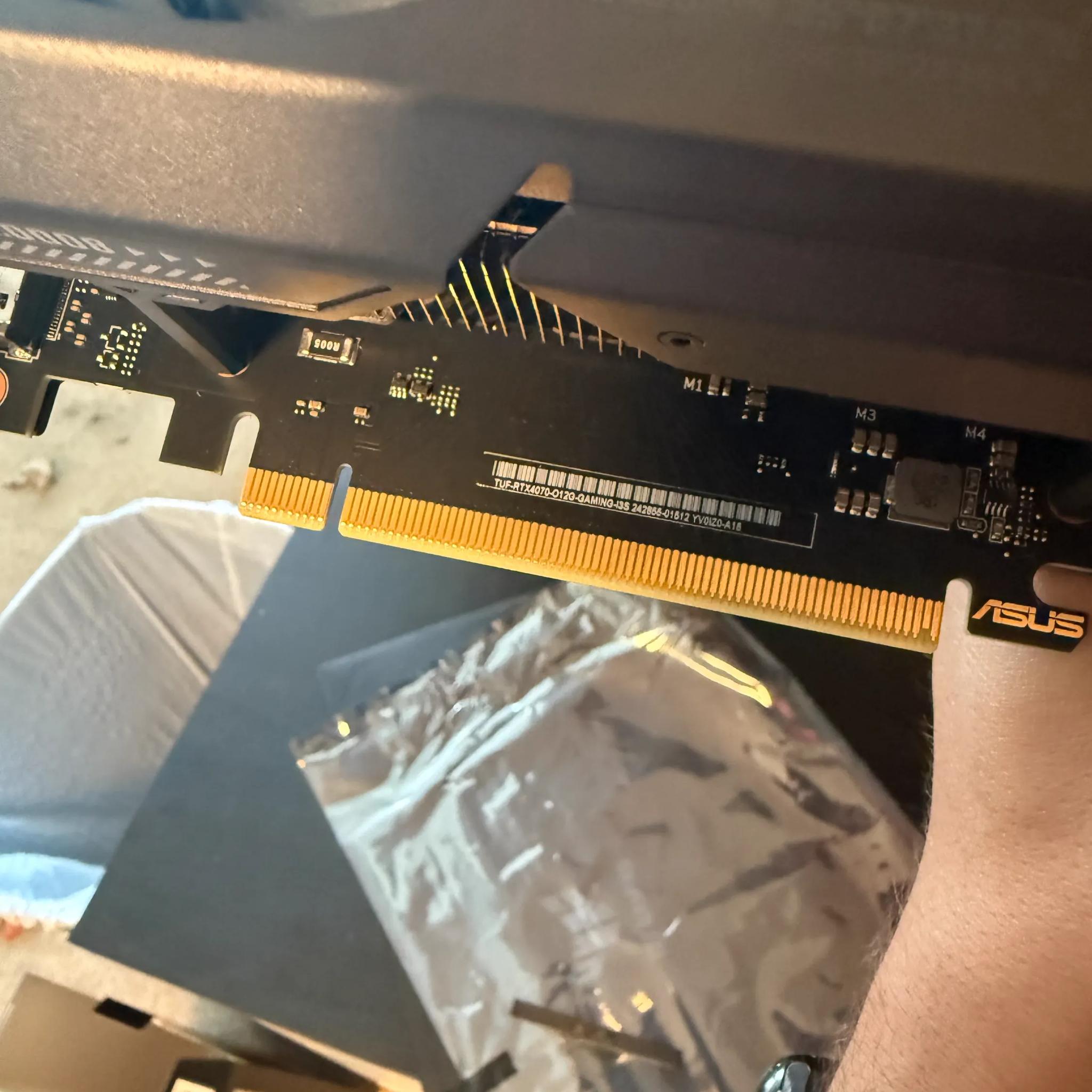4070 OC 12GB GDDR6 ASUS TUF Edition