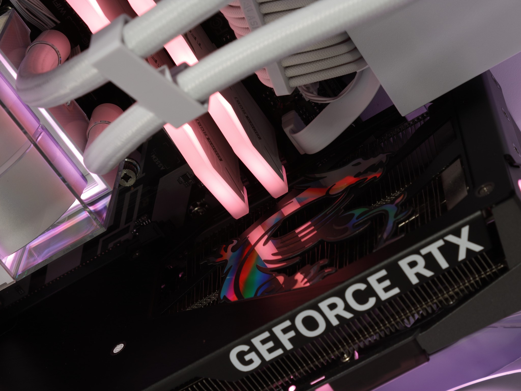Snowbank - AM5 Gaming PC