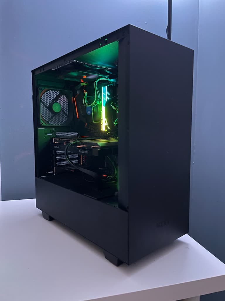 🔥Budget Blackout Gaming PC - Intel i5-10400F + RX 6600 + 1TB NVMe SSD - Used, Good Condition