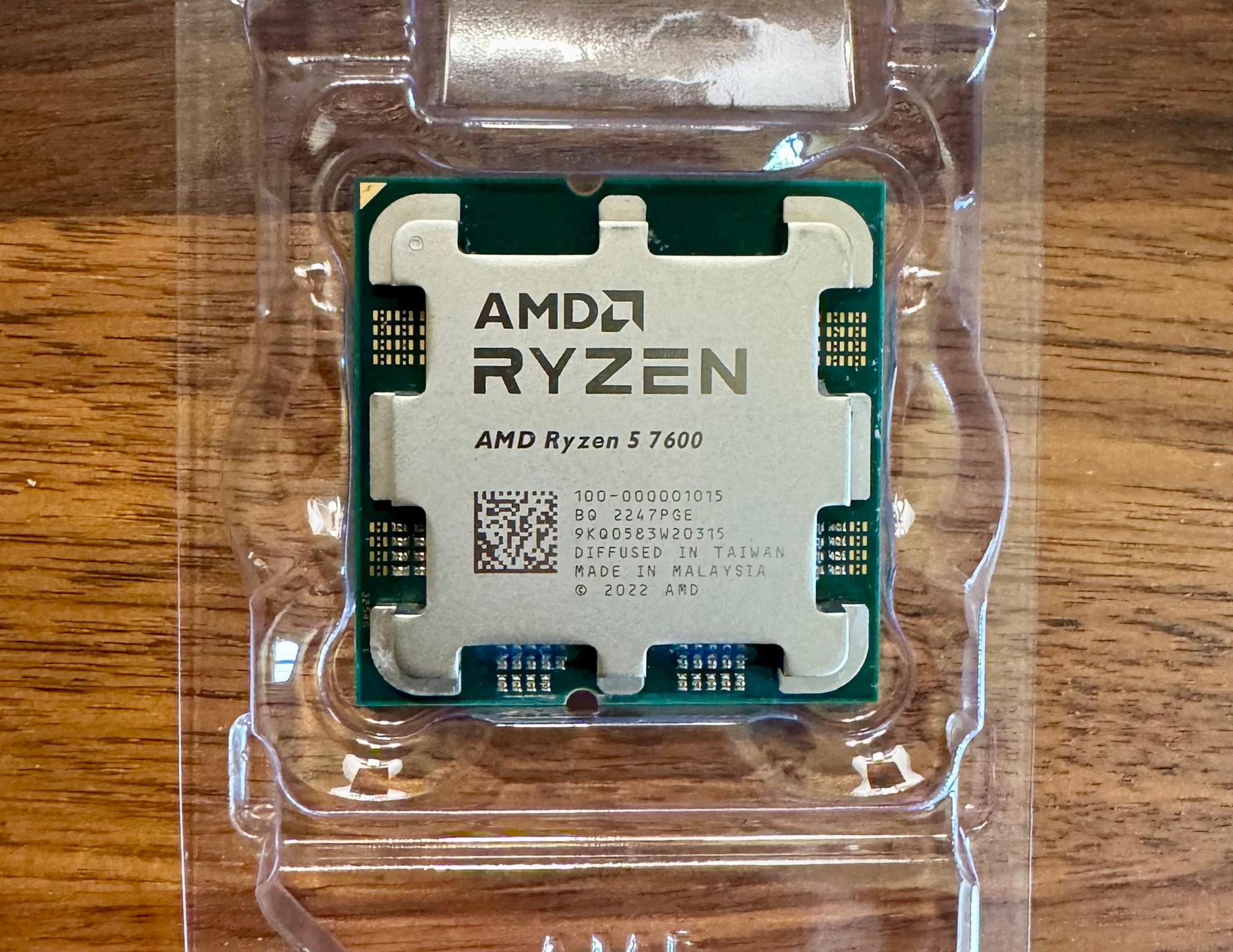 AMD Ryzen 5 7600 (6 Cores/12 Threads, AM5)