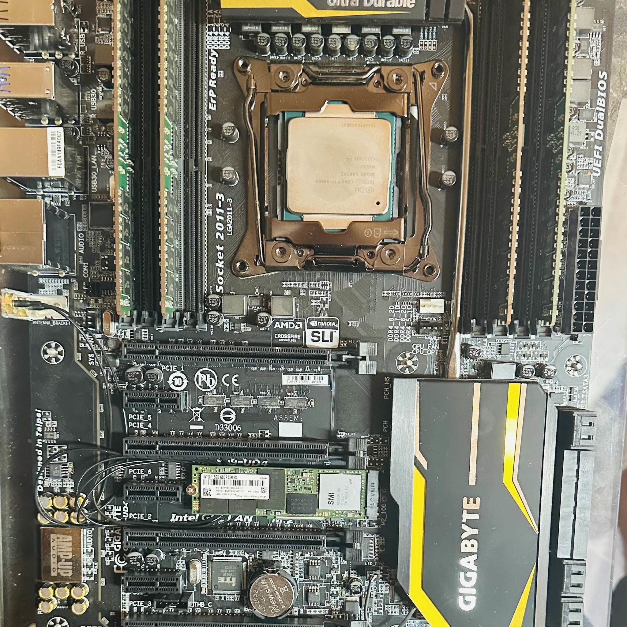 (COMBO) Gigabyte X99-UD4 + Crucial 64GB RDIMM + Intel 600P NVMe 512GB