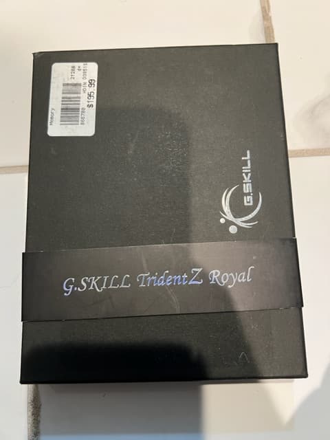 G.Skill Trident Z Royal RGB 16GB (2 x 8GB) DDR4-3200 PC4-25600 CL16 Dual-Channel Desktop Memory Kit