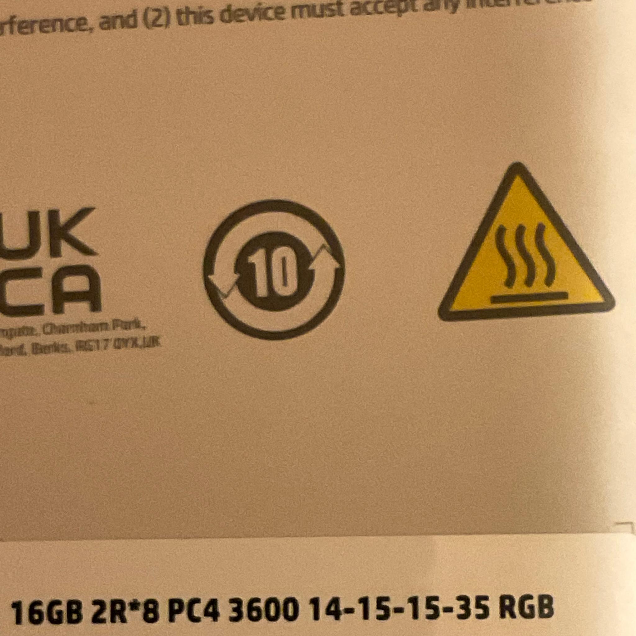 HP V10 DDR4 RGB 3600MHz 32GB (2 X 16GB) CL14-15-15-35