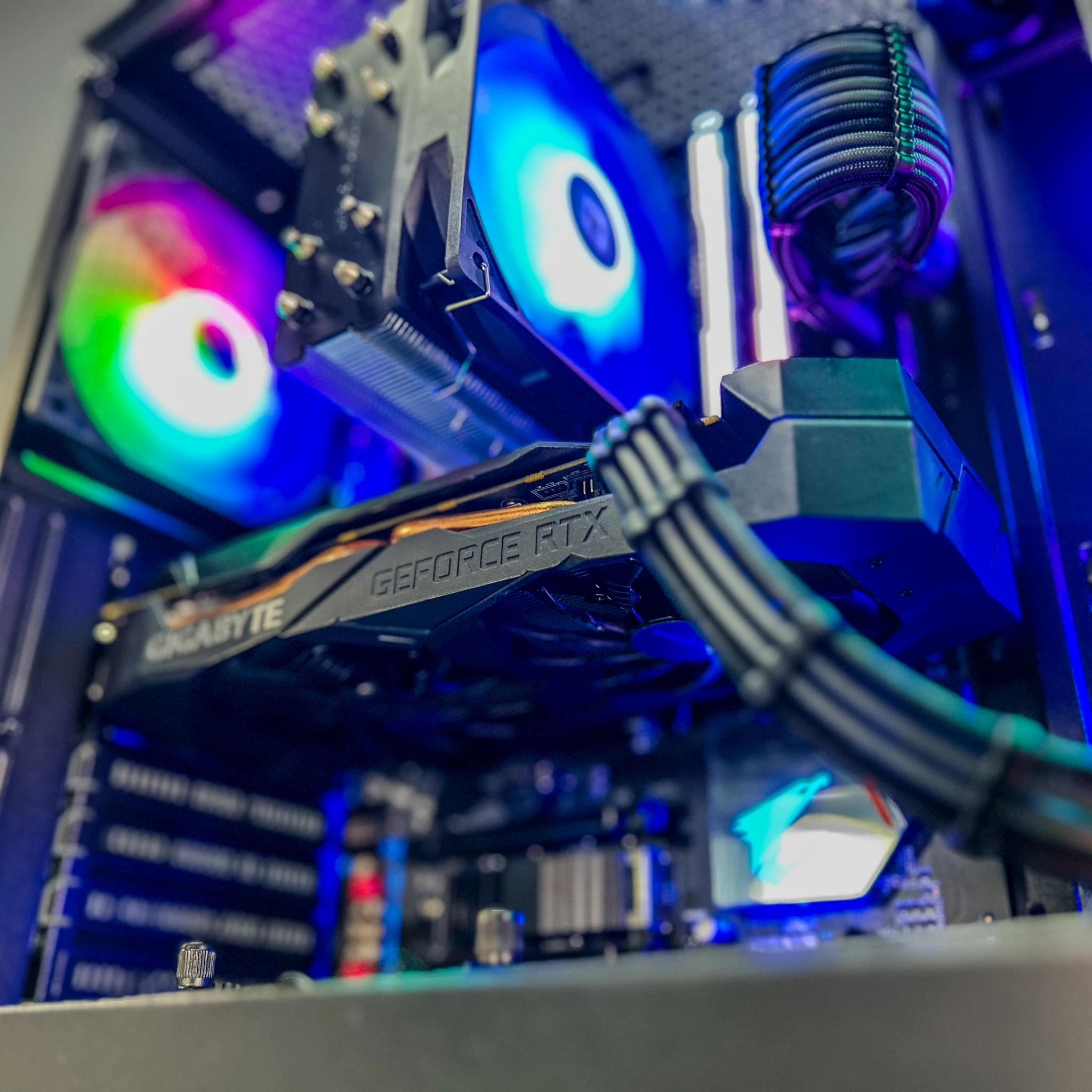 🕯☽☾🔮🖤 Comet 🕯☽☾🔮🖤 RTX 2060 Super / AMD Ryzen 5 3600 / 2TB SSD / 16GB Ram / WIFI / WIN10