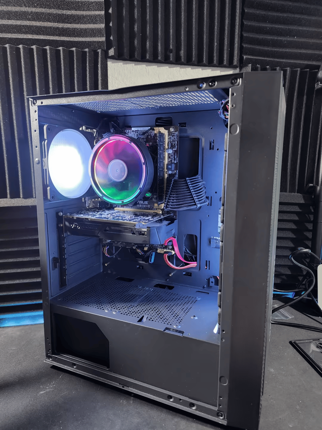 GreyScaled | i5 4590S - GTX 1050TI - 120GB SSD 1TB HDD 